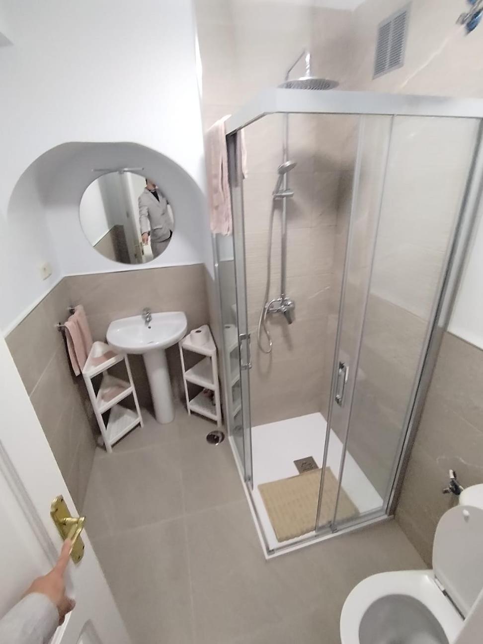 Hostel Latimoamericano Masculino Madrid Exteriör bild